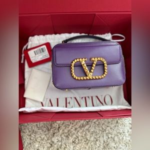 Brand New! Valentino Garavani VLogo Plaque Crossbody Bag